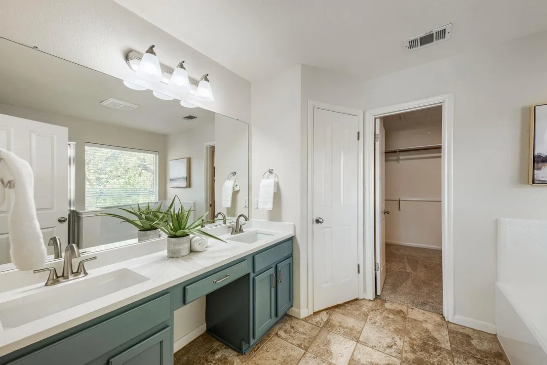 Photo of 5966 Mesa Verde CIR