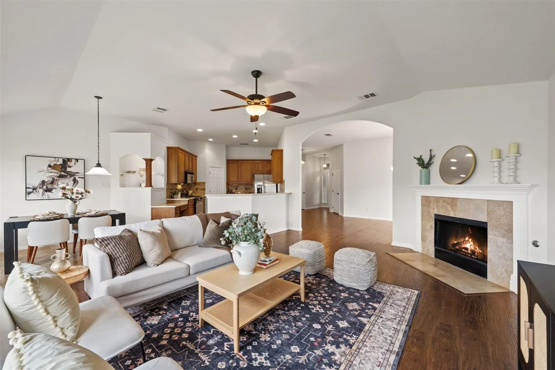 Photo of 912 Abbeyglen Castle DR
