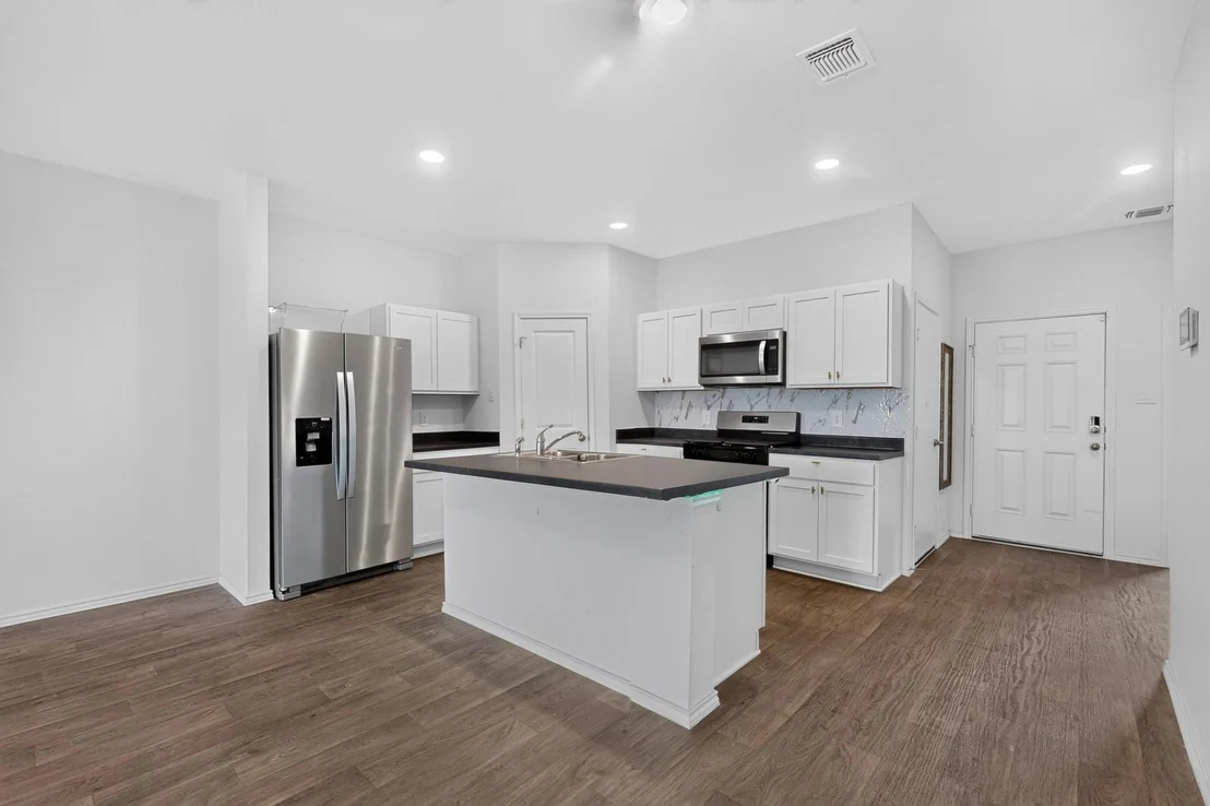 Photo of Unit A at 439 Arnold LOOP
