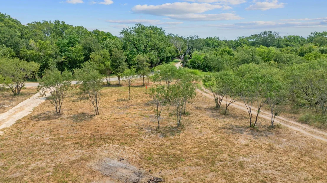 Photo of 1375 Plant RD