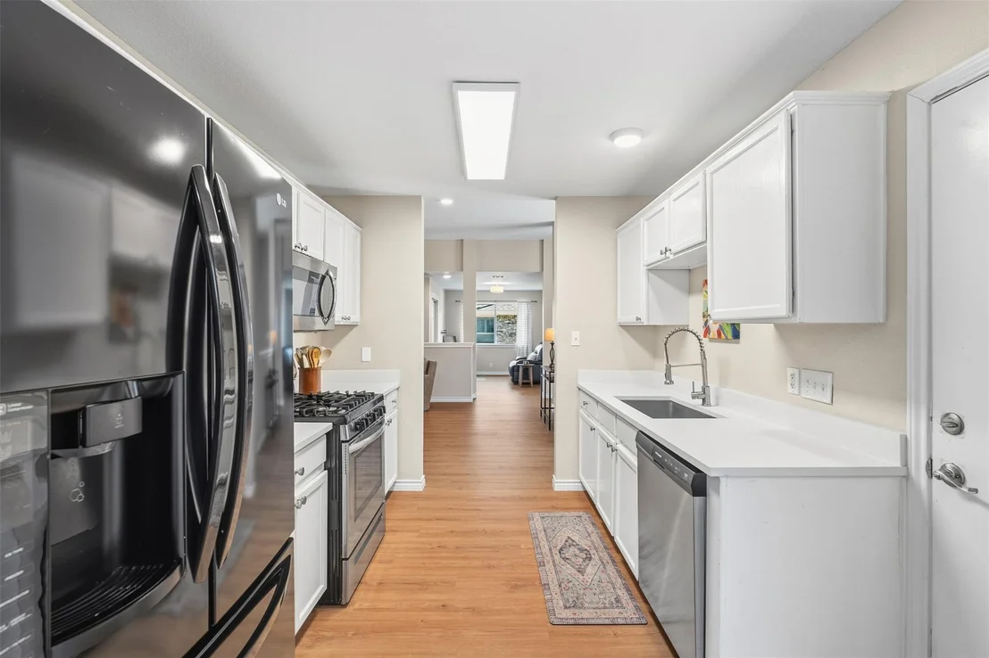 Photo of 115 Finch LN