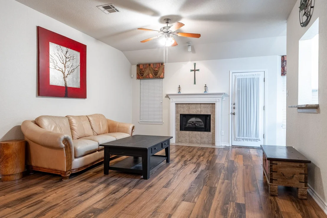 Photo of 5308 Southern Crossing DR