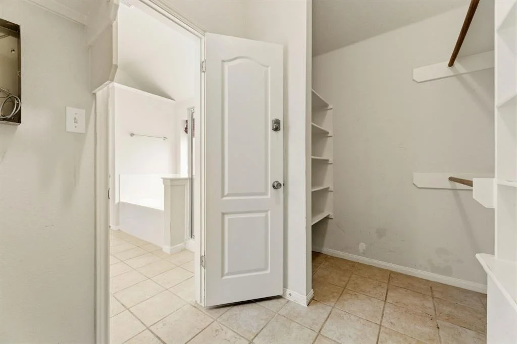 Photo of 406 Bellaire Oaks DR
