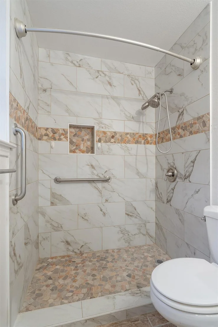 Photo of 101 Evergreen CIR