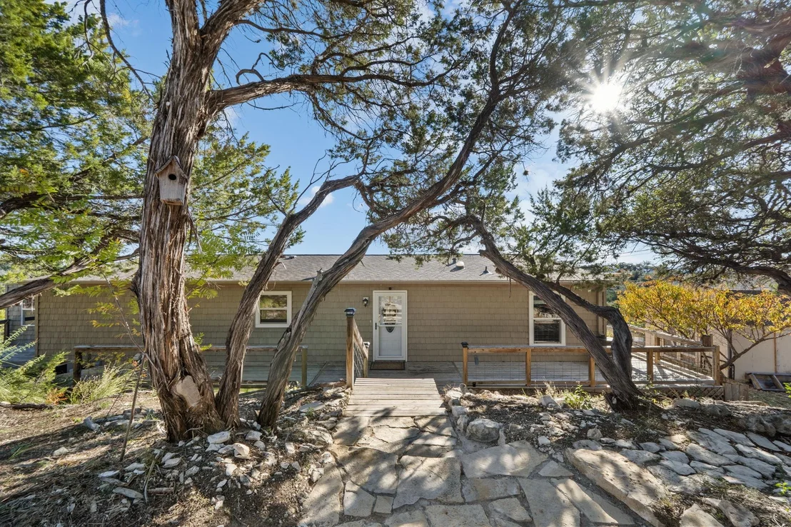 Photo of 28609 Paradise Manor DR