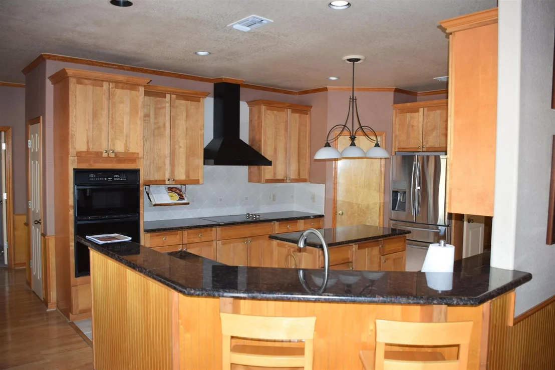 Photo of 730 S Chaparral