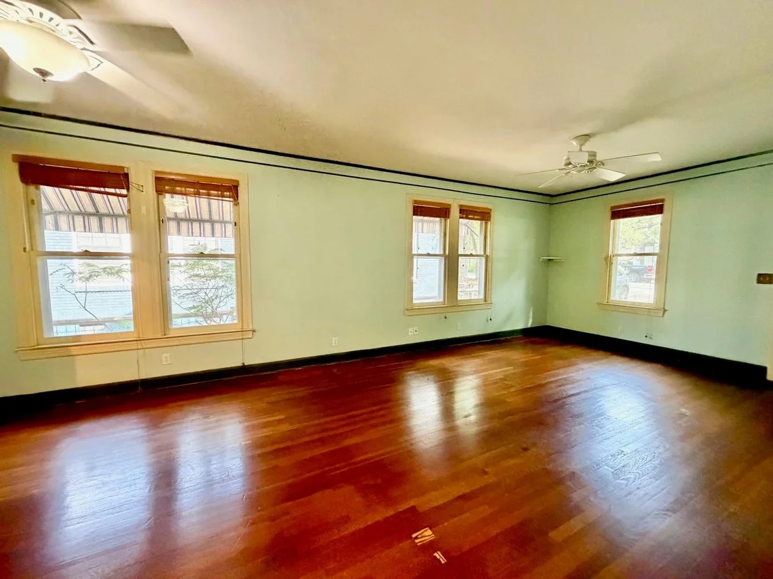 Photo of 605 Texas Ave