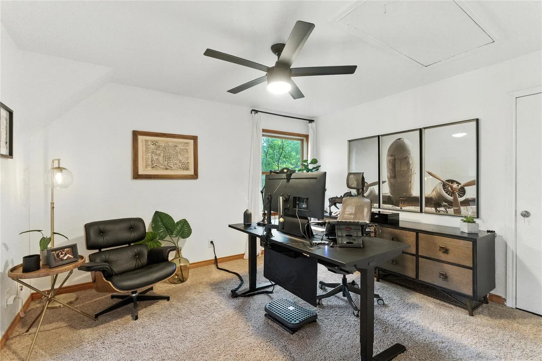 Photo of 11103 Lakeside DR