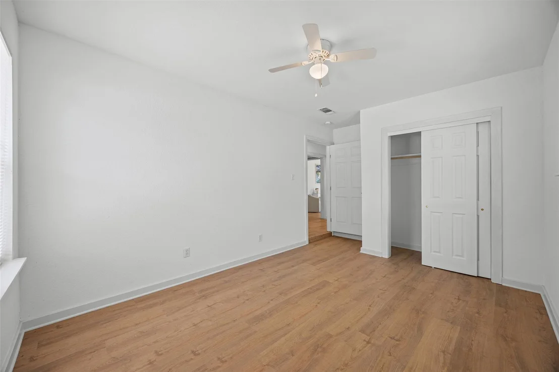 Photo of 5500 Stuart CIR