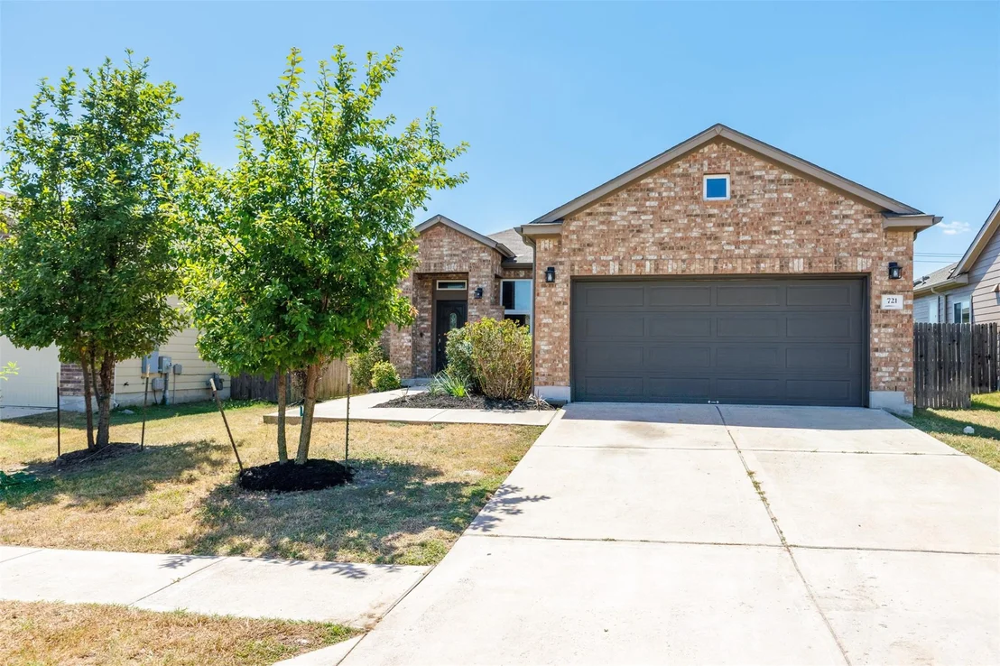 Photo of 721 Bridgestone WAY