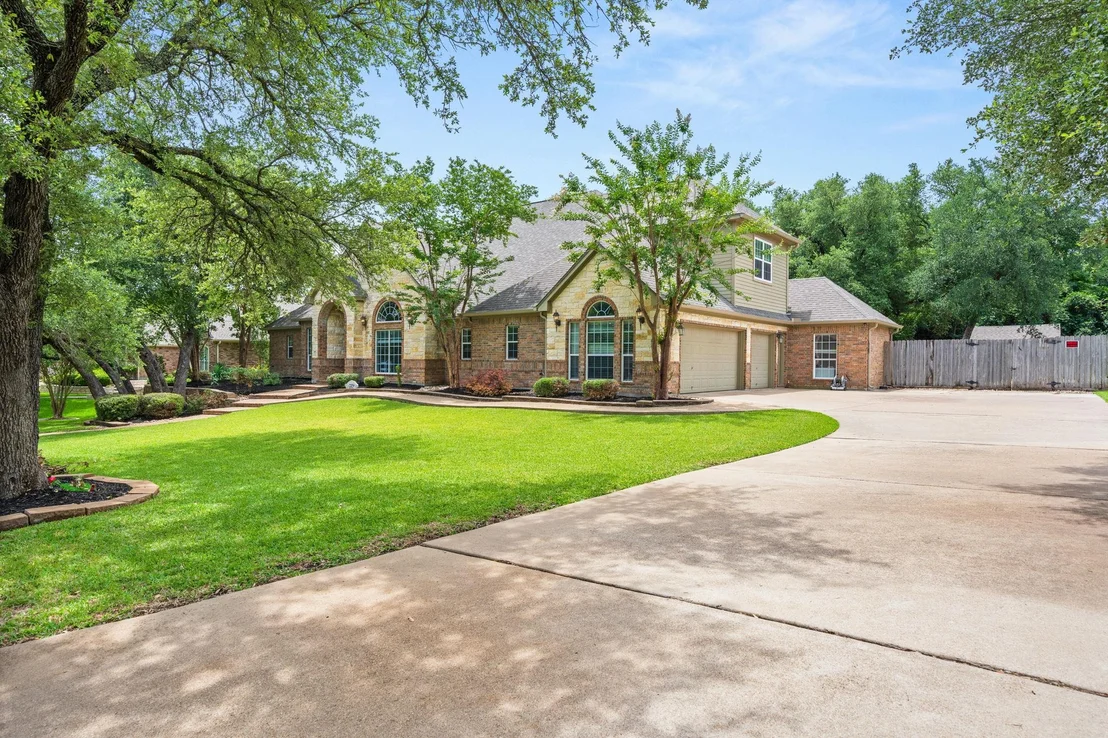 Photo of 239 Eagle Landing DR