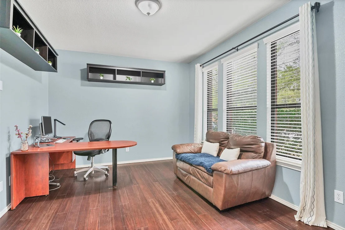 Photo of 515 Paseo Grand DR