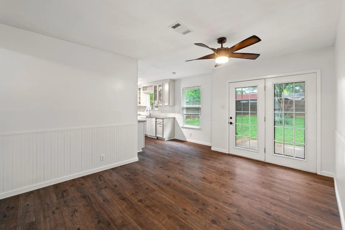 Photo of 5811 Glenhollow PATH