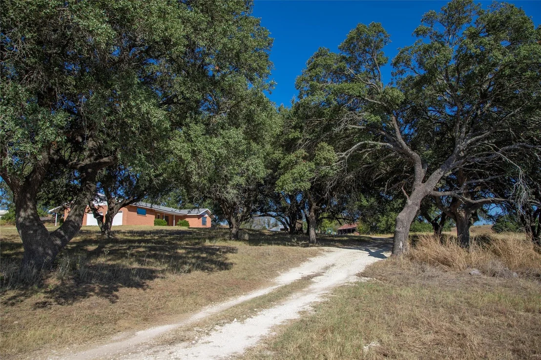 Photo of 490 County Road 332