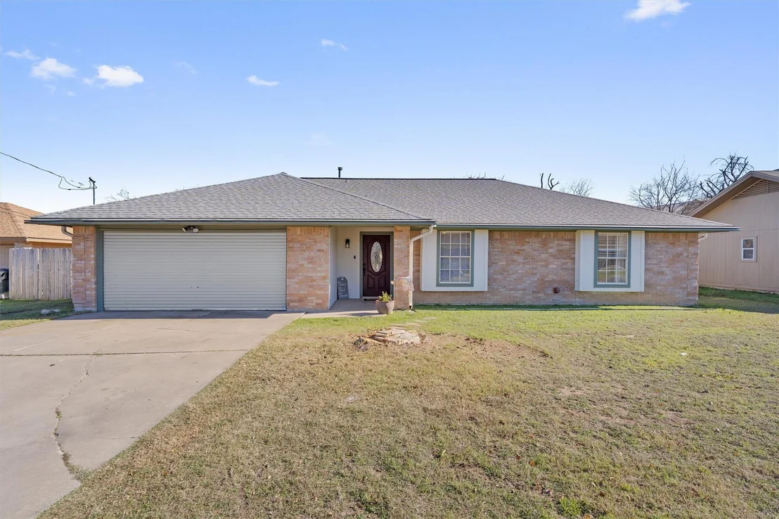 Photo of 702 Garden Villa CIR