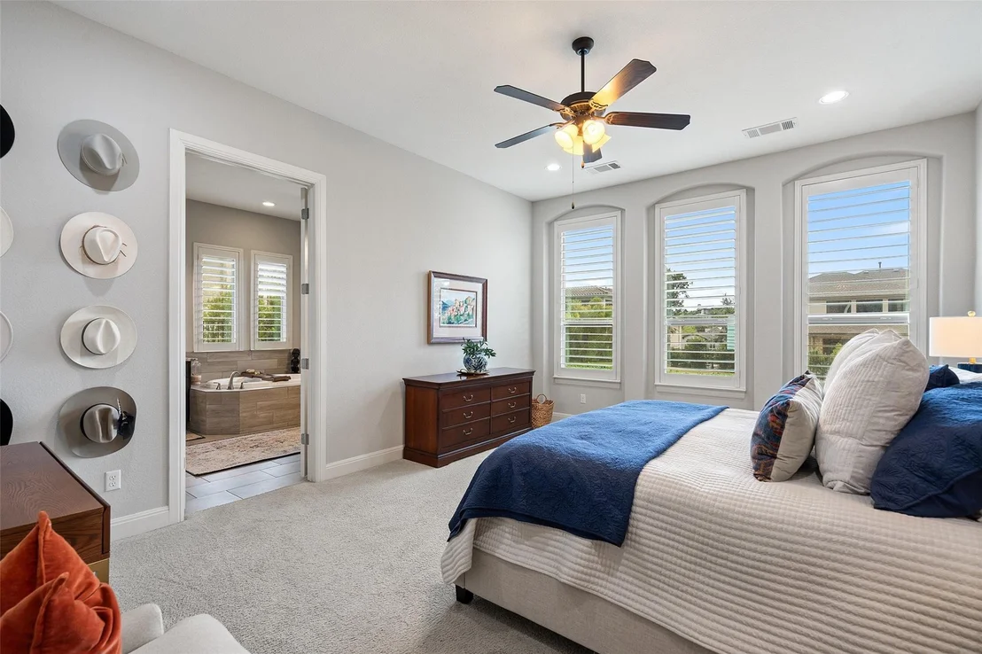 Photo of 408 Prosecco PL
