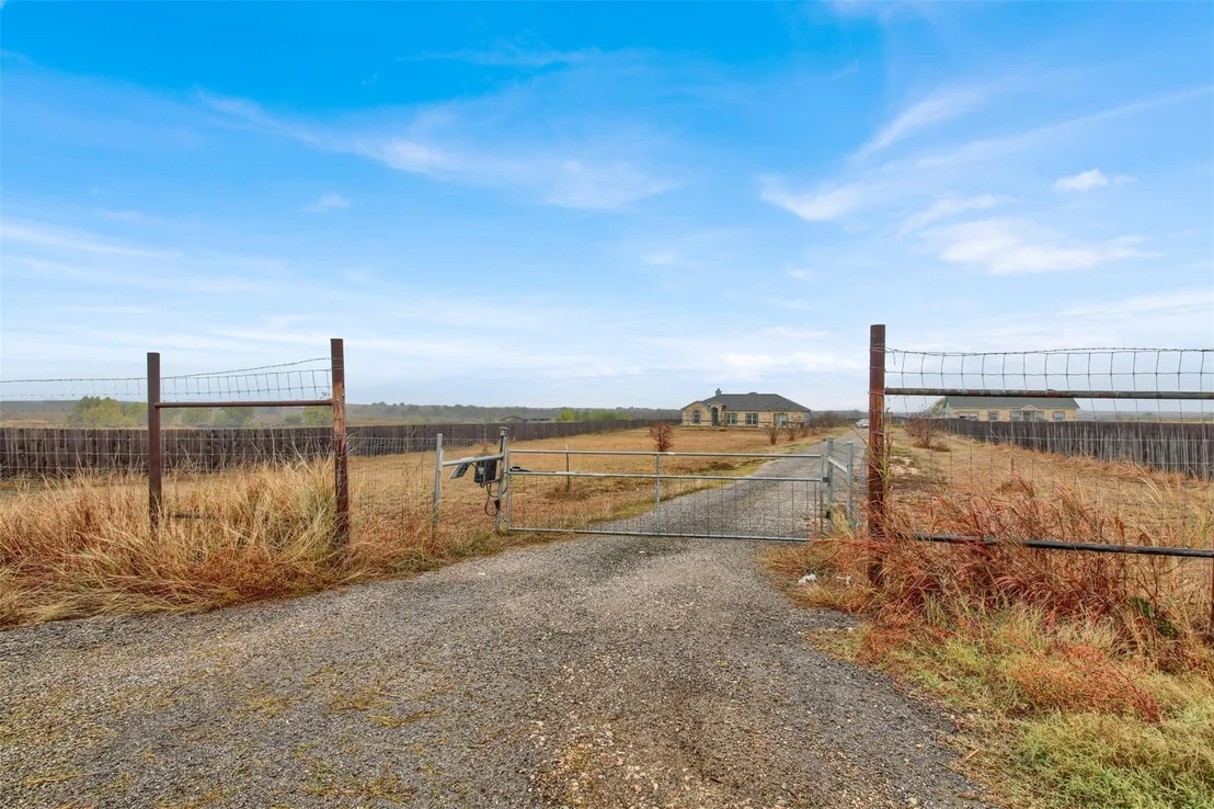 Photo of 3498 County Road 464