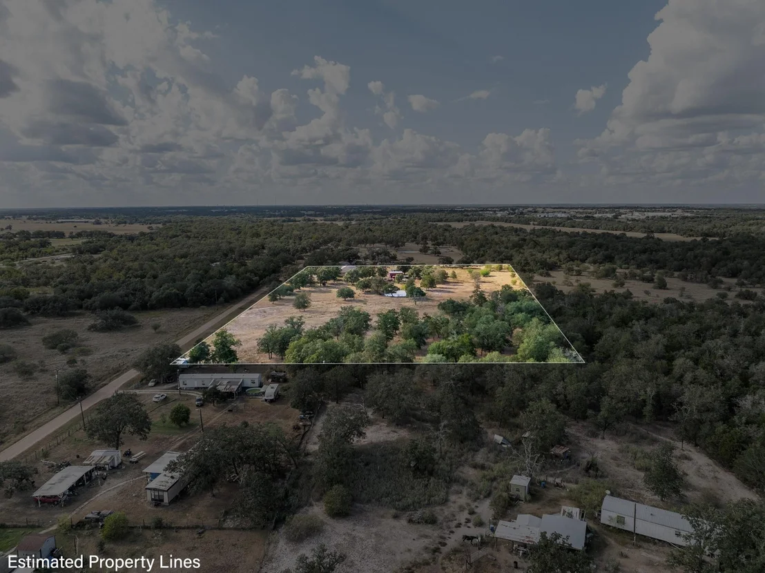Photo of 1102 Private Road 2332