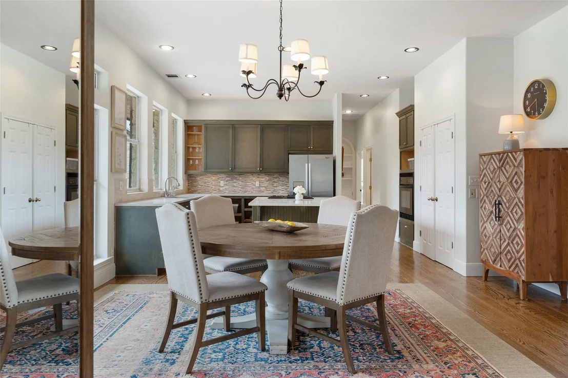 Photo of 9750-9800 Ledgestone TER