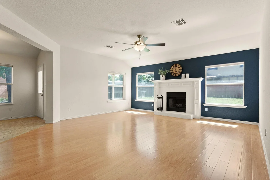 Photo of 2201 Calumet DR