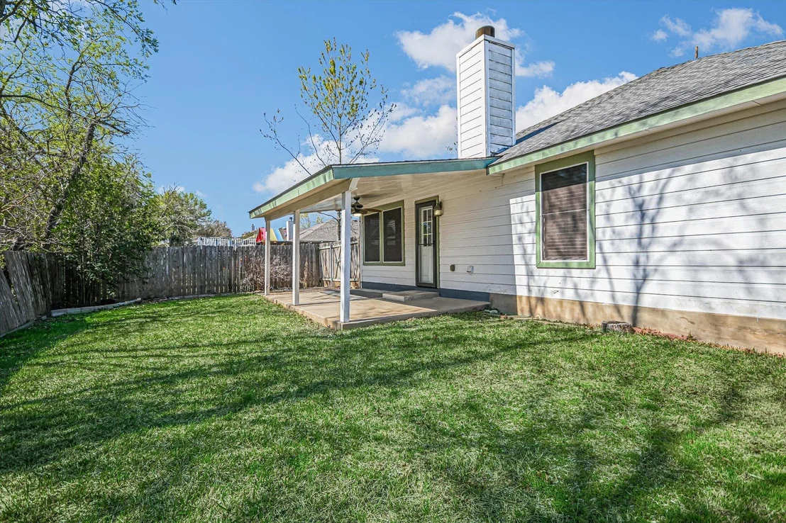 Photo of 405 Geyser Ave