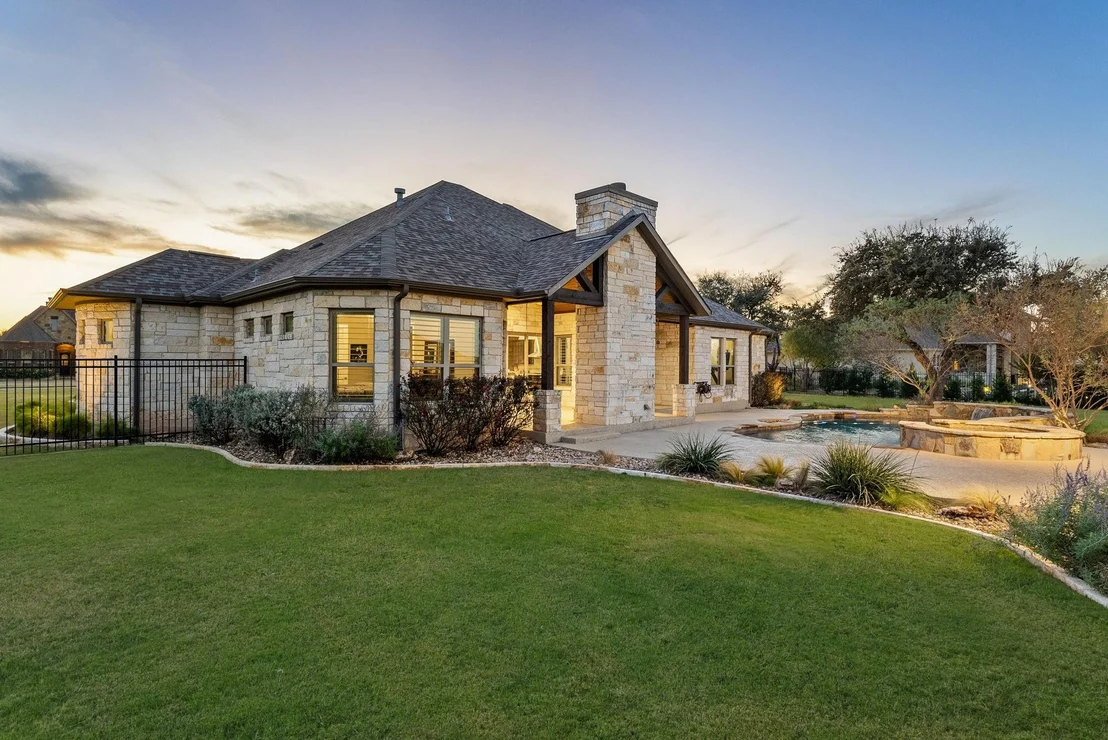 Photo of 500 Unity DR