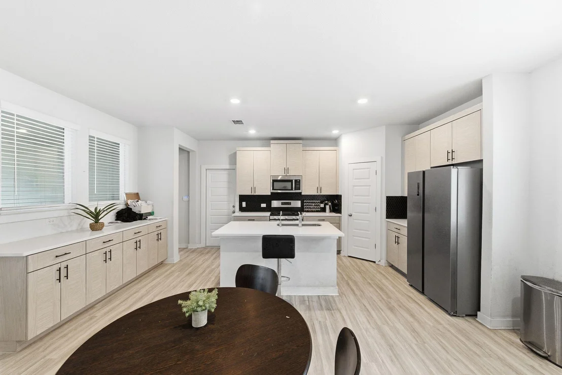 Photo of 241 Banff DR