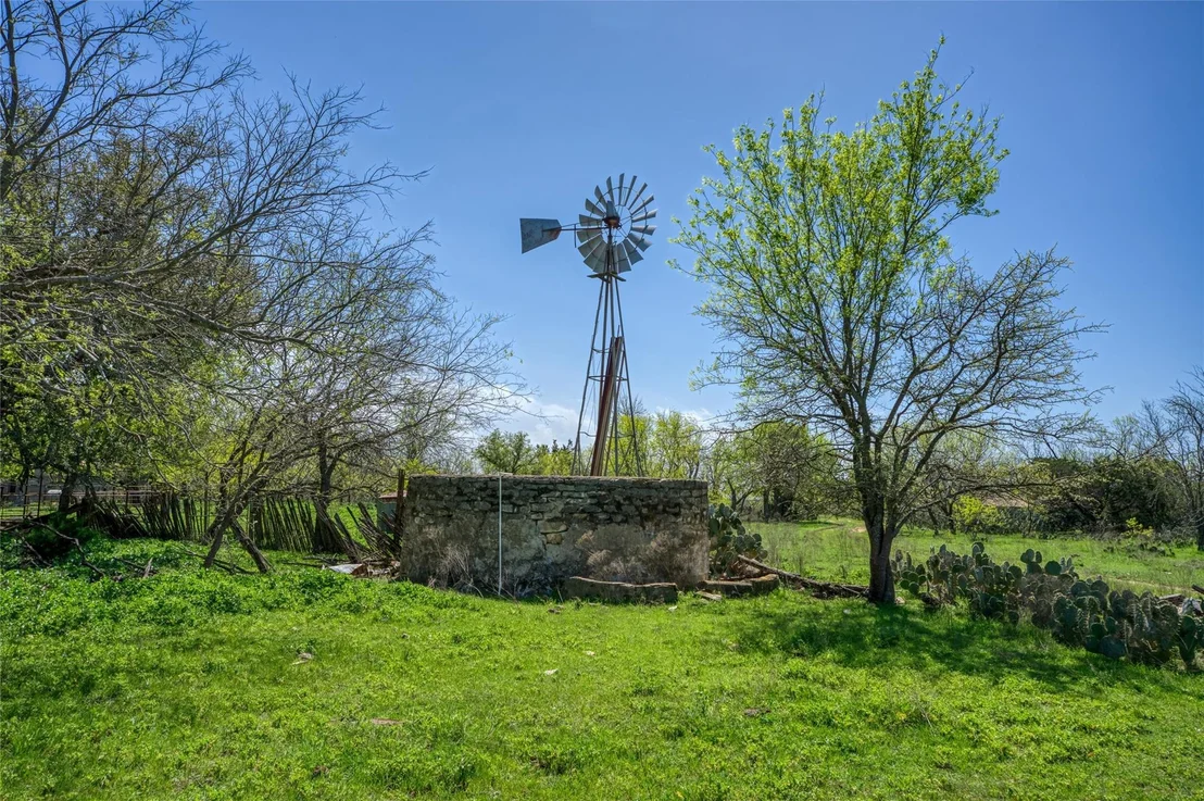 Photo of 4121 County Road 2719