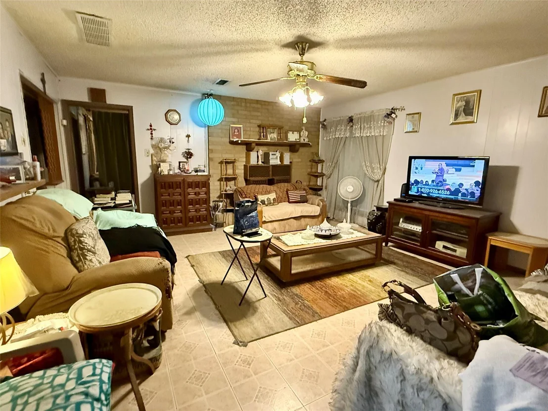 Photo of 100 Skyloop DR