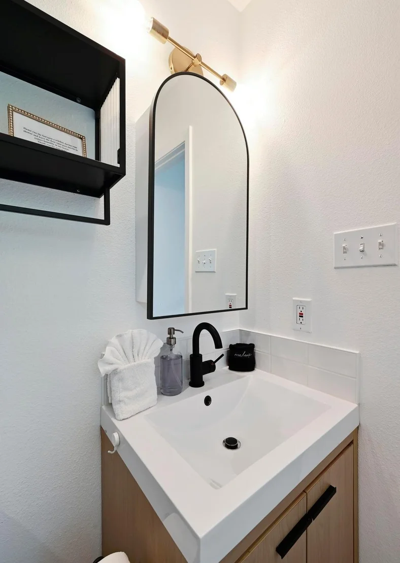 Photo of 2301 Trafalgar DR