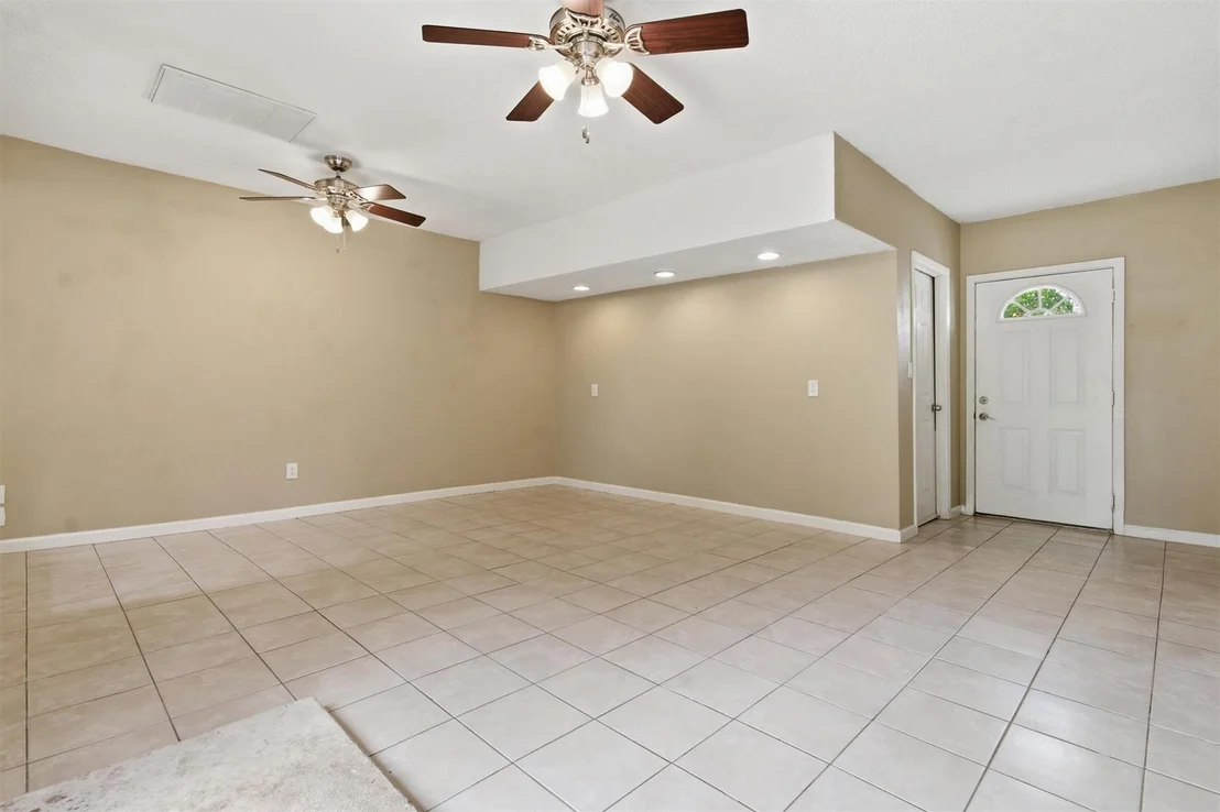Photo of 4011 Hillside DR