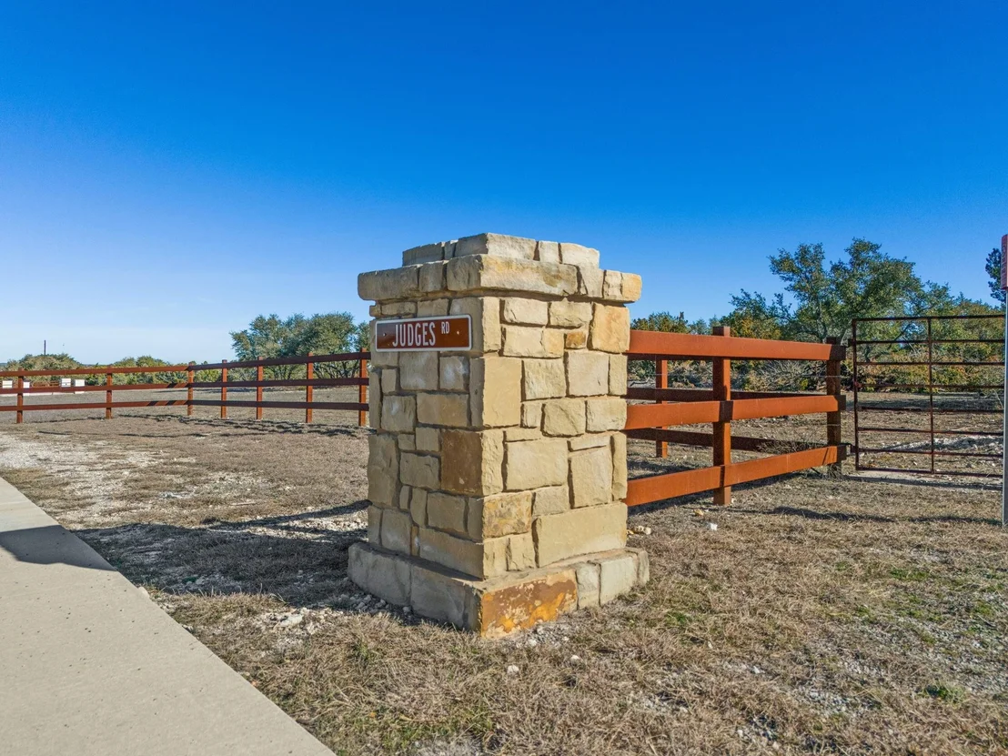 Photo of 525 Judges RD