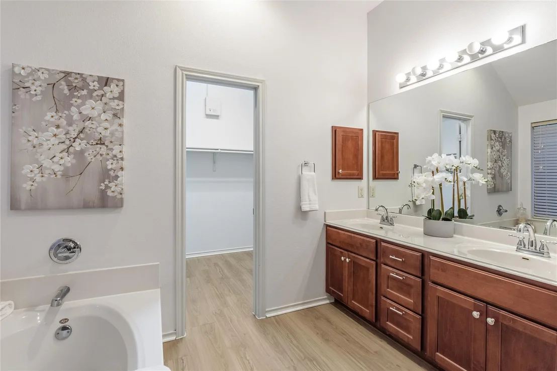 Photo of 11517 Shadow Creek DR