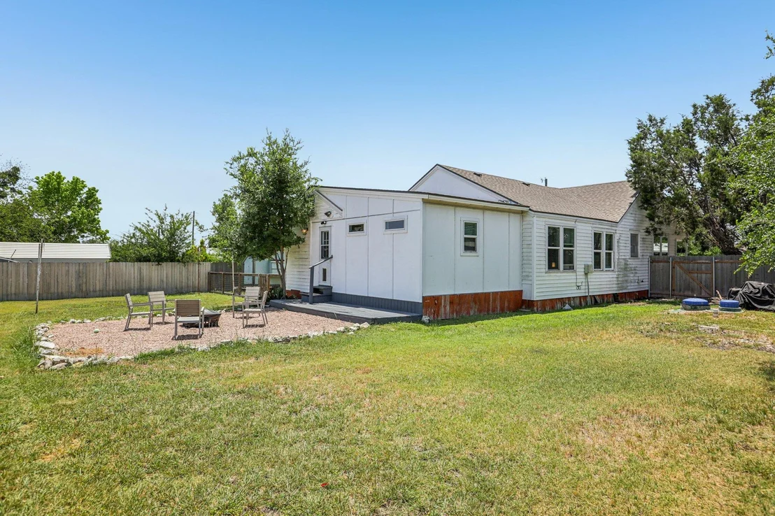 Photo of 106 County Road 425