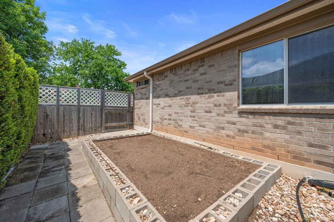 Photo of 205 Banner Ave