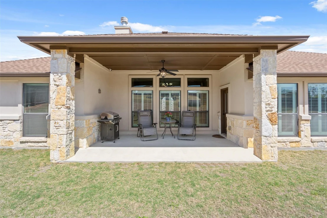 Photo of 1007 Saddle Bluff DR
