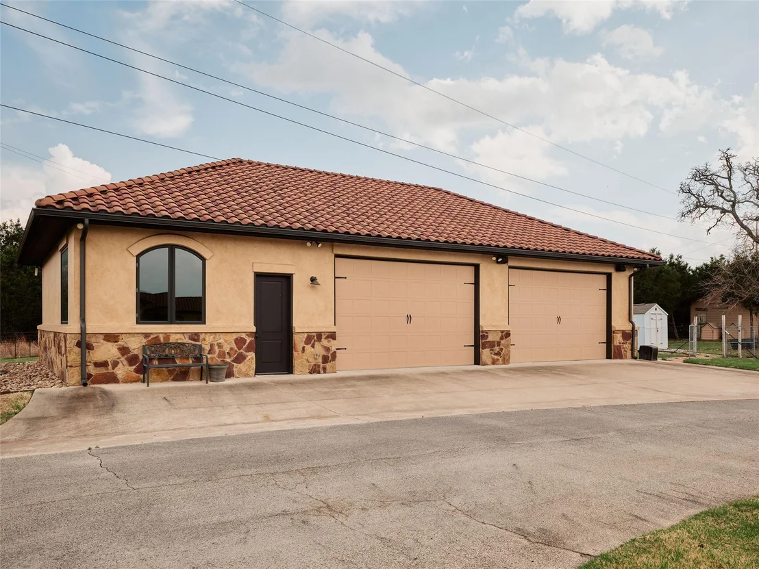 Photo of 600 County Road 257