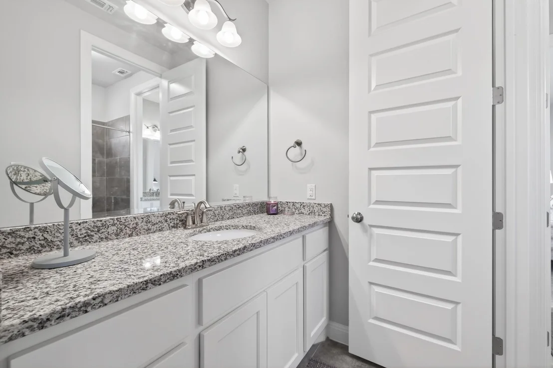 Photo of 4105 Haight ST