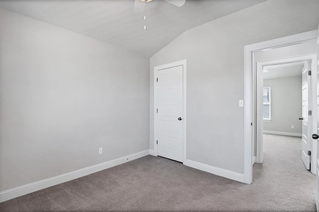 Photo of 2404 Burberry LN