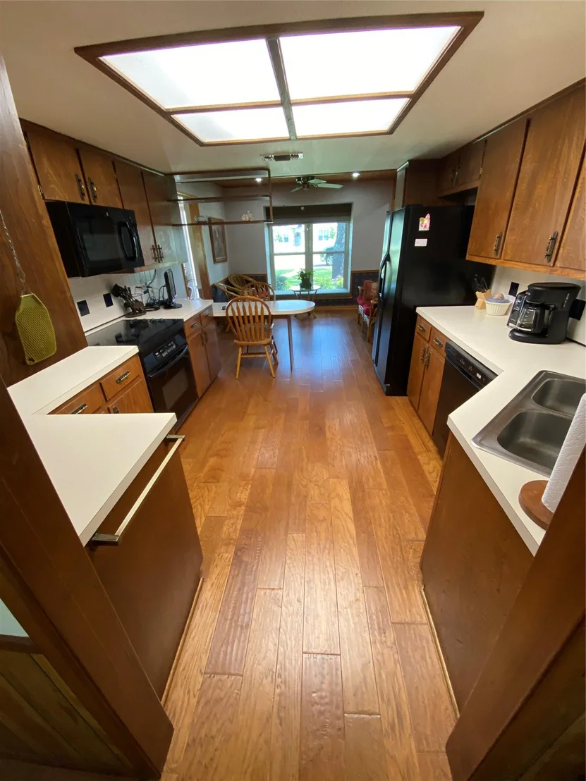 Photo of 140 Oakridge RD