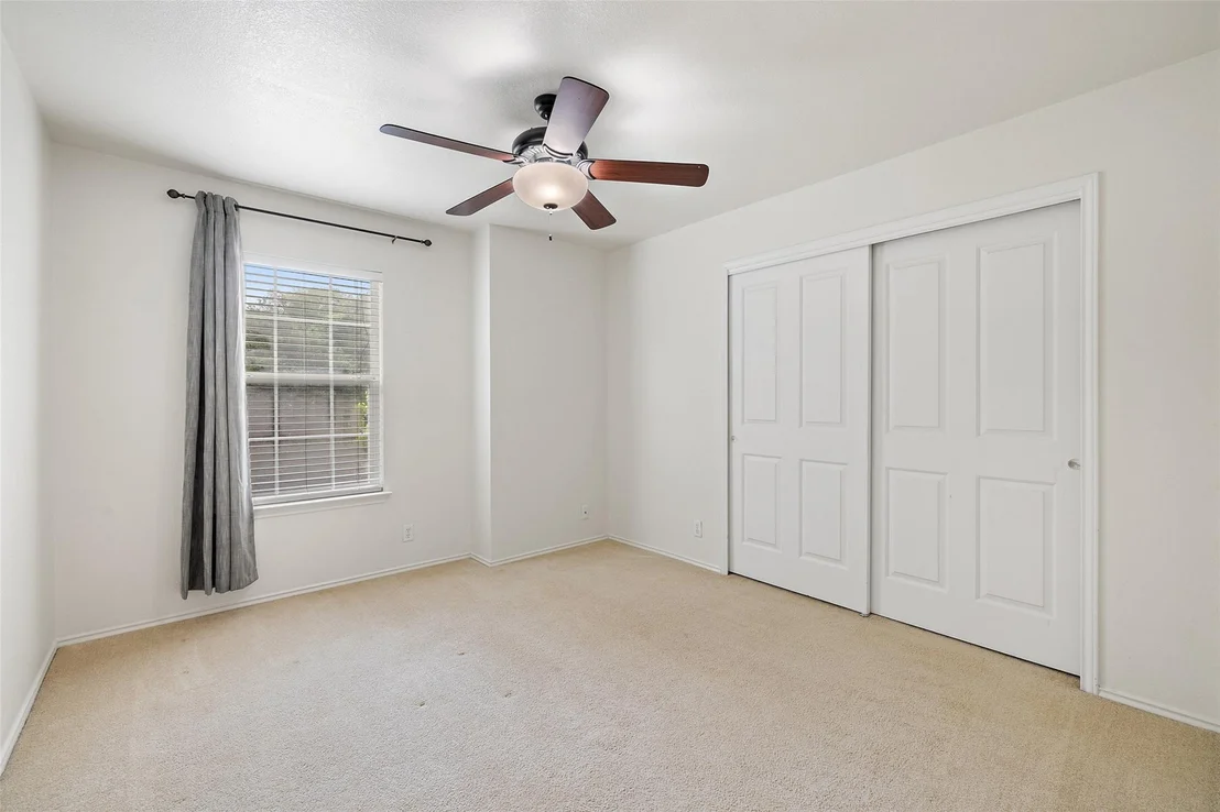 Photo of 407 N Lori CIR