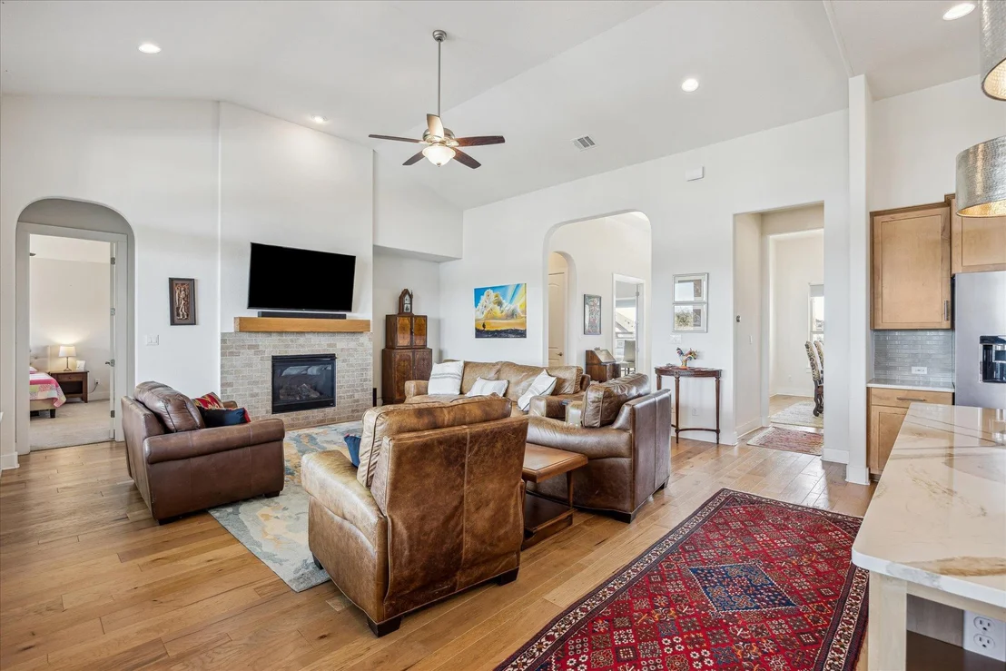 Photo of 328 Barbaro DR