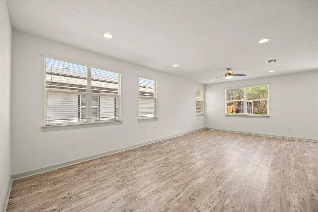 Photo of 10307 Criswell RD