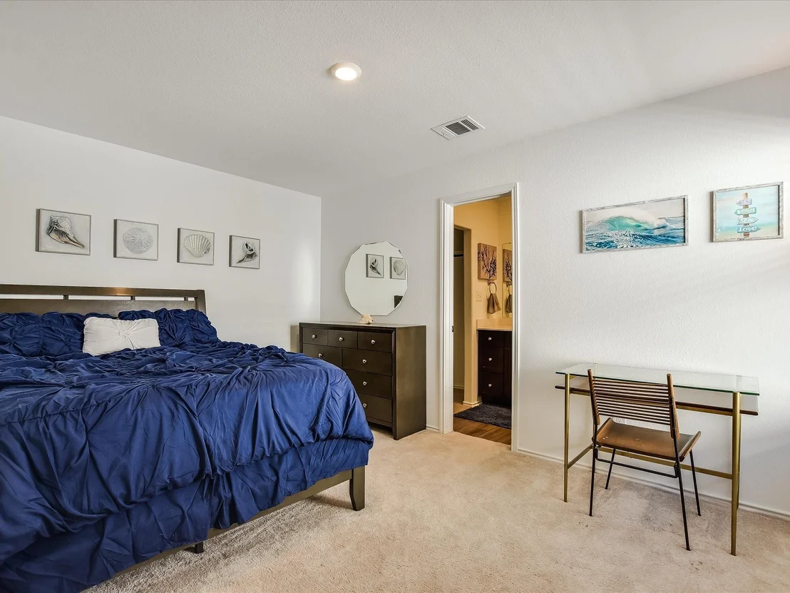 Photo of 40 Trinity CIR
