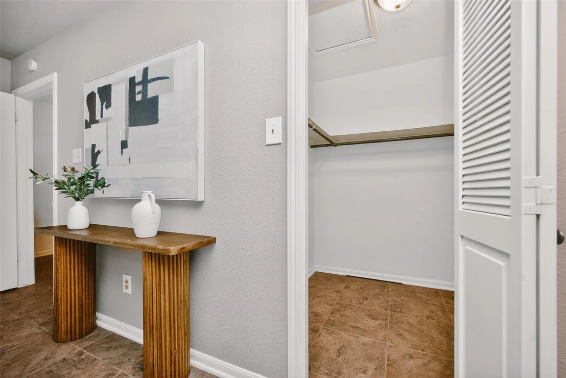 Photo of Unit D at 11121 Pinehurst DR