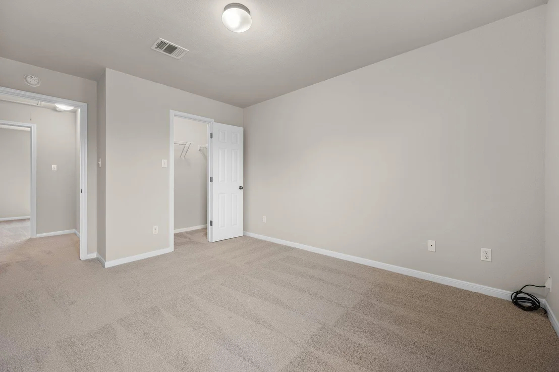 Photo of 215 Gainer DR