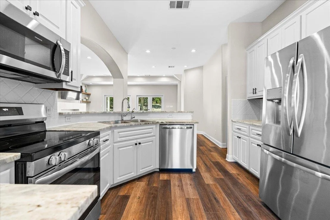 Photo of 10621 W Cave LOOP
