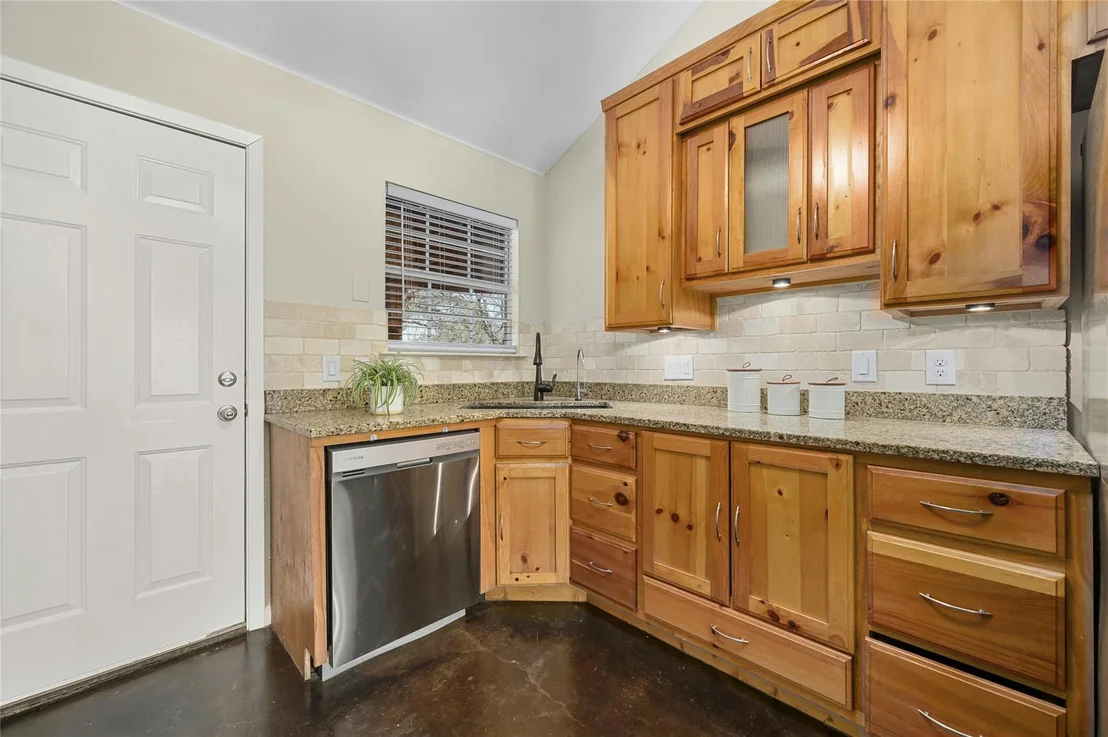 Photo of 14707 General Williamson DR