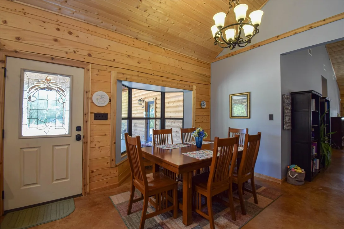 Photo of 358 W County Road 3069