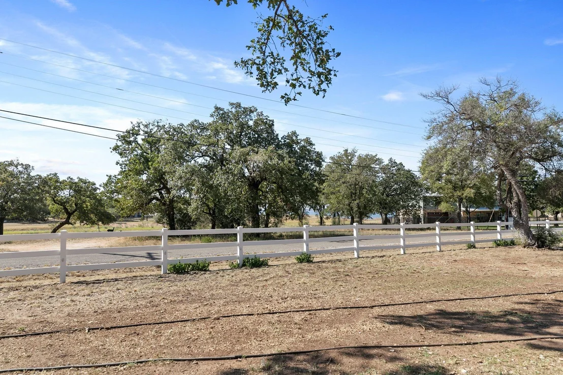Photo of 601 S Chaparral